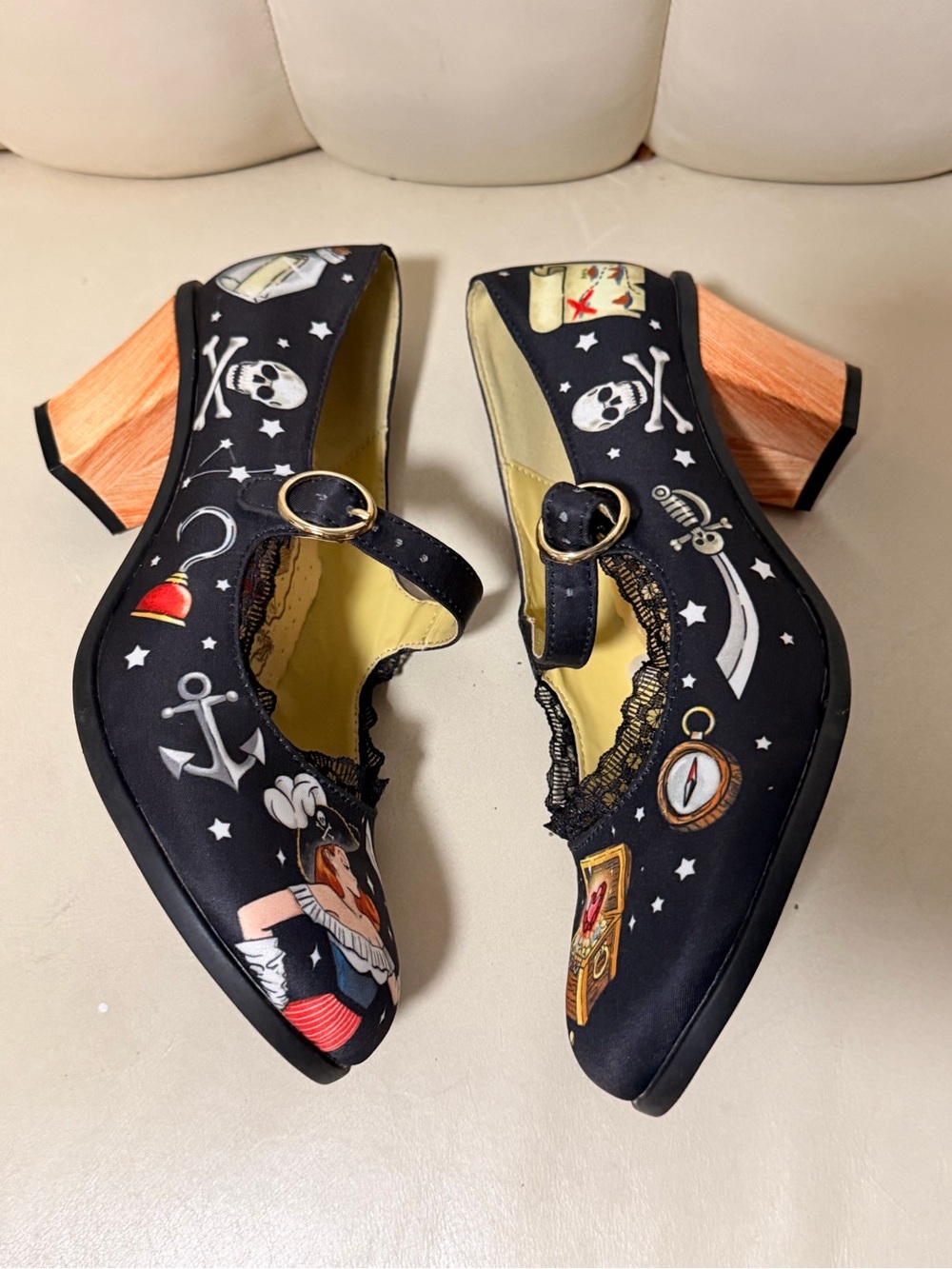 Hot chocolate design Black Pirate Motif Mary Jane Heels with Wooden Block Heel